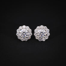 Solara Classic Round VVS  Studs